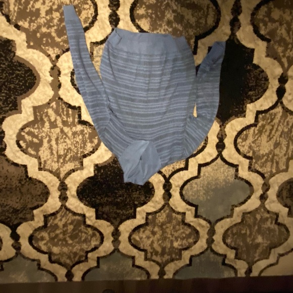 Perry Ellis sweater - Picture 1 of 1